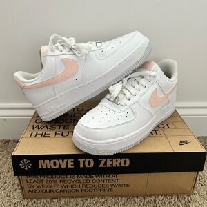 Nike Air Force 1 ‘07 Next Nature - size 8.5 / color: white/pale pink